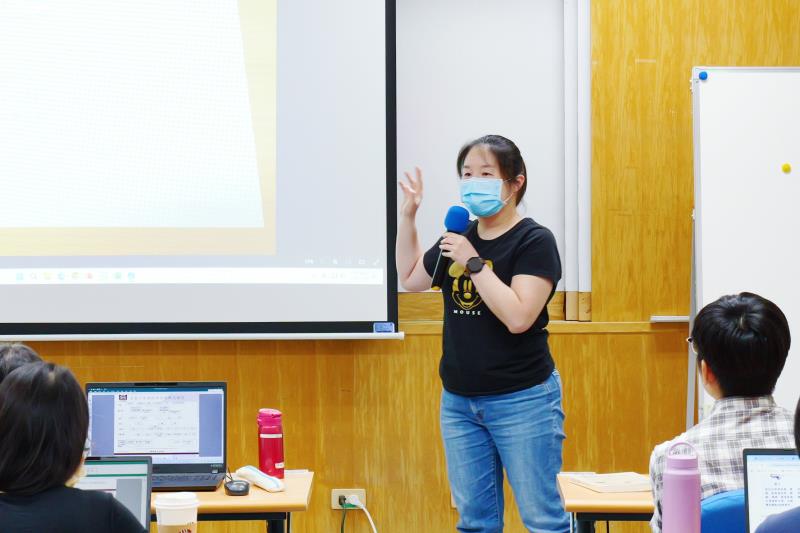 學員課堂報告情形