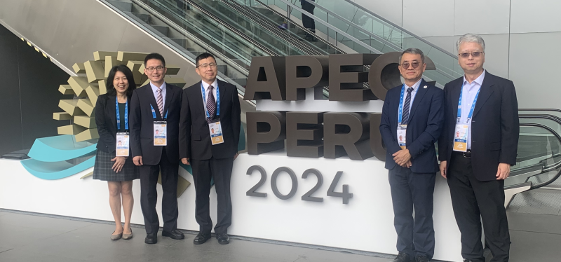 我代表團合影-2