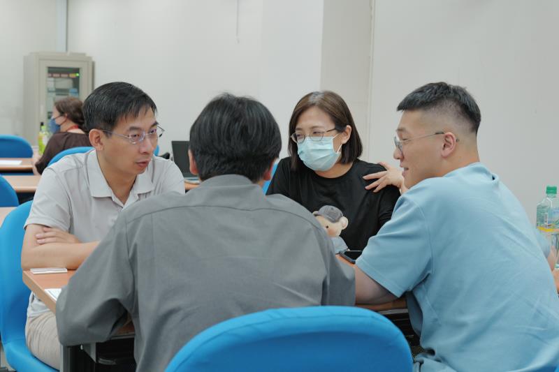 學員實務議題討論情形