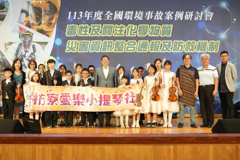 枋寮愛樂小提社受邀開場表演